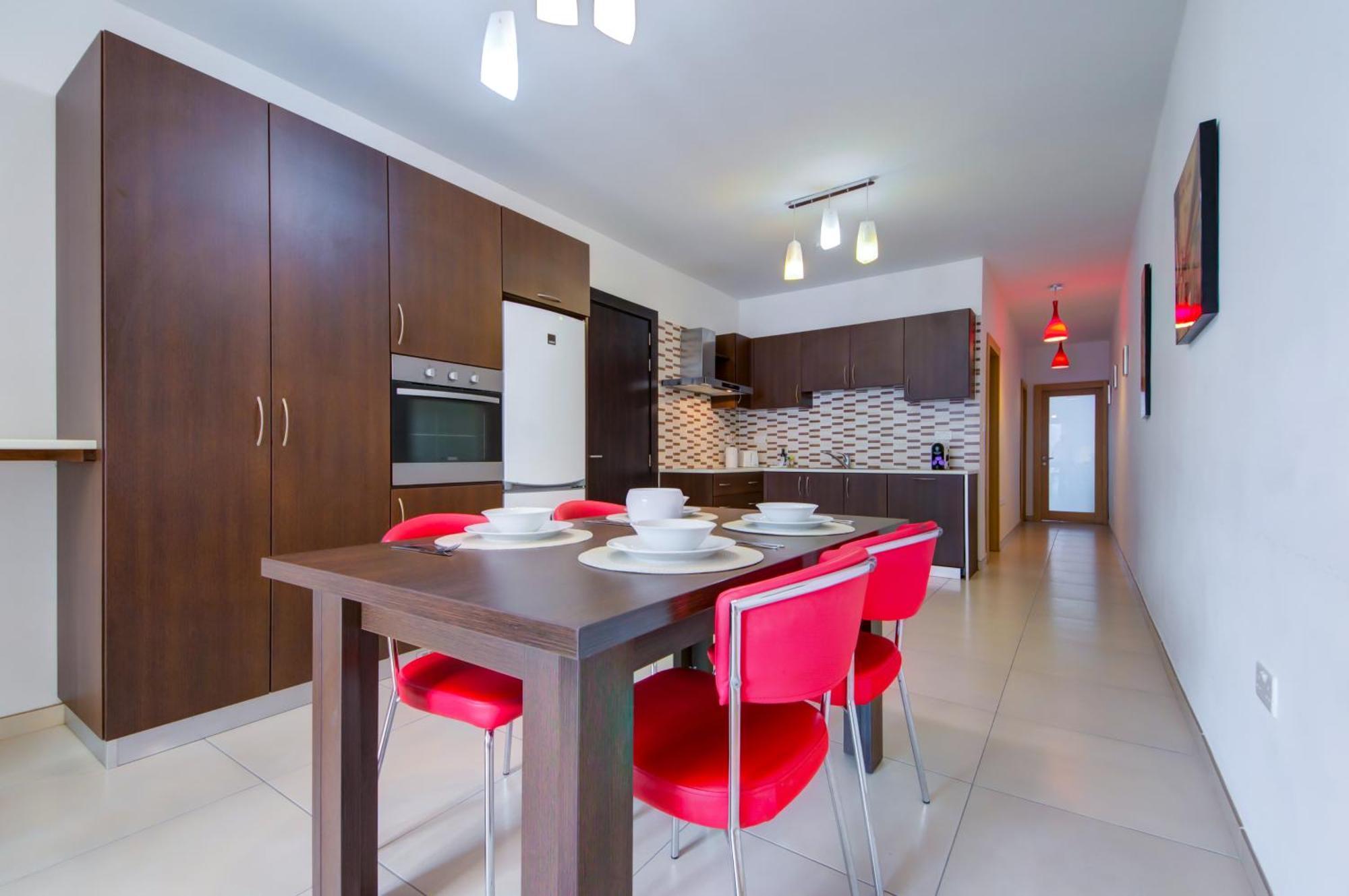 Stylish 2Br Apt With Balconies In St Julians, Paceville - Apt 6 By Vaganza Saint Julian's Exterior photo